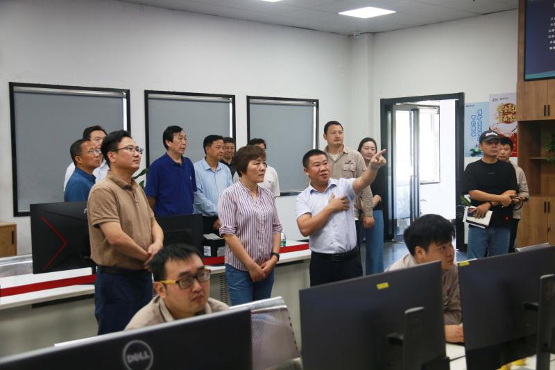 市人大常委会开展大气污染防治
“一法一条例”执法检查